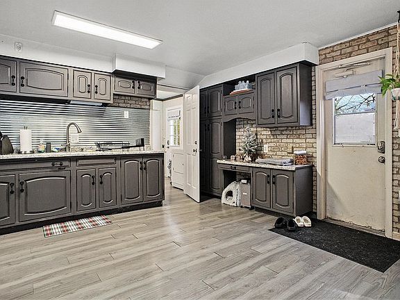 5th image of 1615 Lyon St NE #2