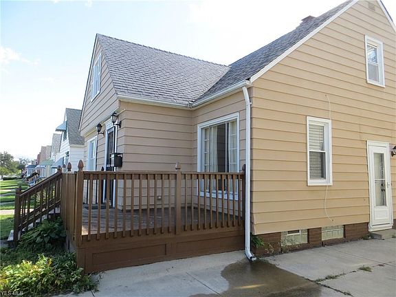4th image of 6503 Laverne Ave