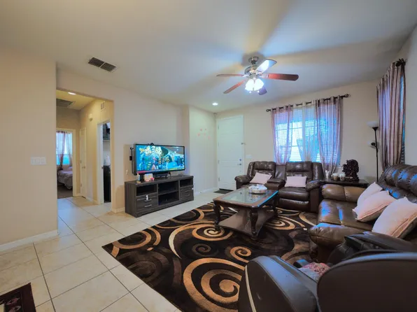 9581 Gardella Way, Sacramento, CA 95829
