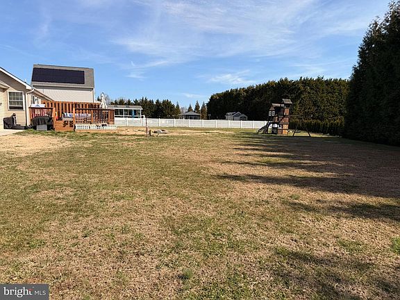 3rd image of 70 W Deer Trail Rd