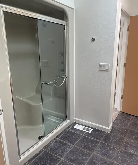 2709 Hallmark Ln — Photo 10