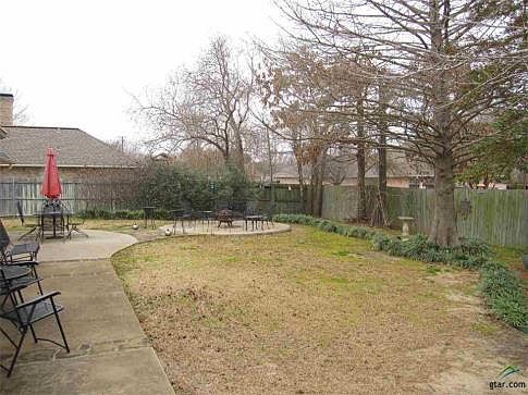 5th image of 203 Eastgate Dr