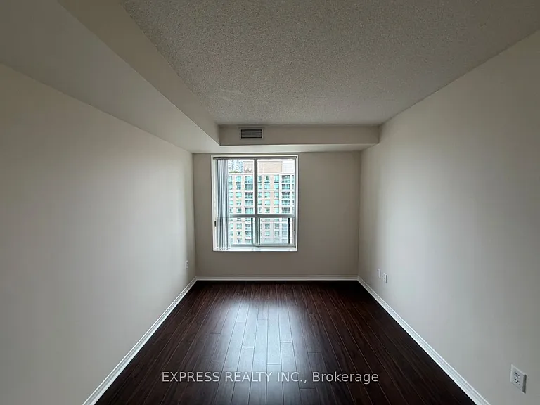 29 Pemberton Ave #1206 — Photo 7