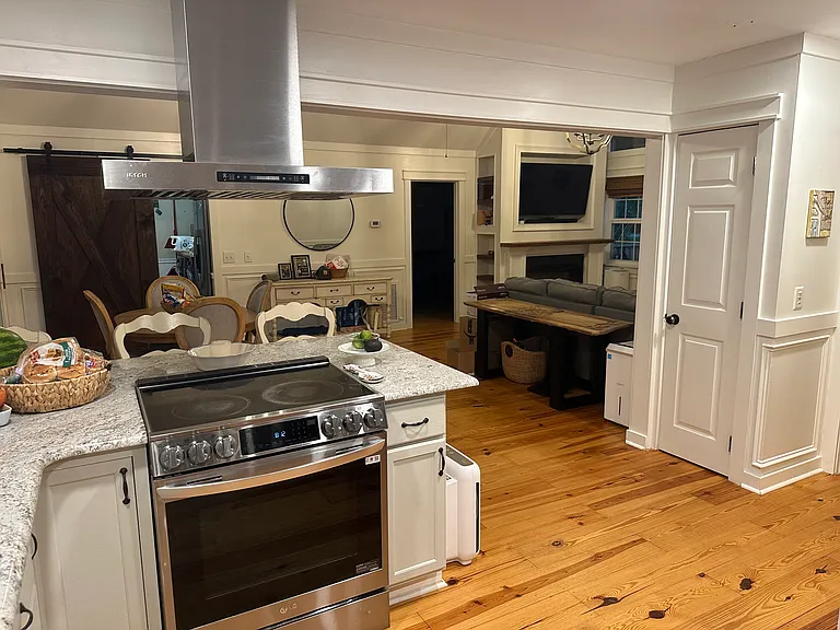307 Doe Run Cir — Photo 33