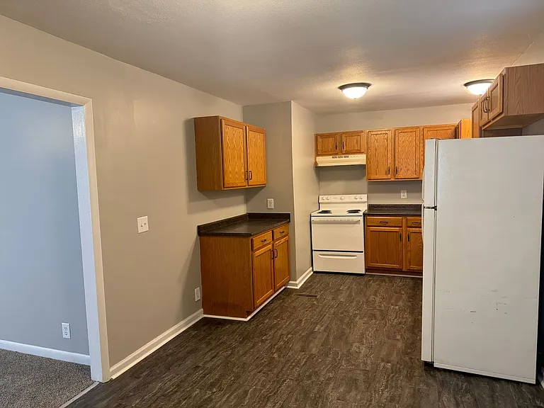 1558 Cherry Tree Dr — Photo 6