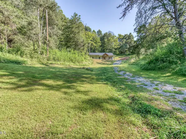 7467 Stanley Valley Rd, Gate City, VA 24251