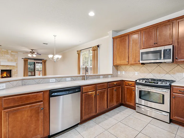 12418 Cascade Hls — Photo 6