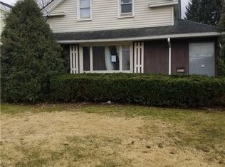 4527 Holley Byron Rd, Holley, NY 14470