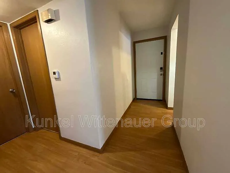 2 bed, 1.0 bath, 900 sqft, $775 — Photo 4