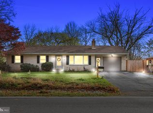 264 E Main St, Brownstown, PA 17508