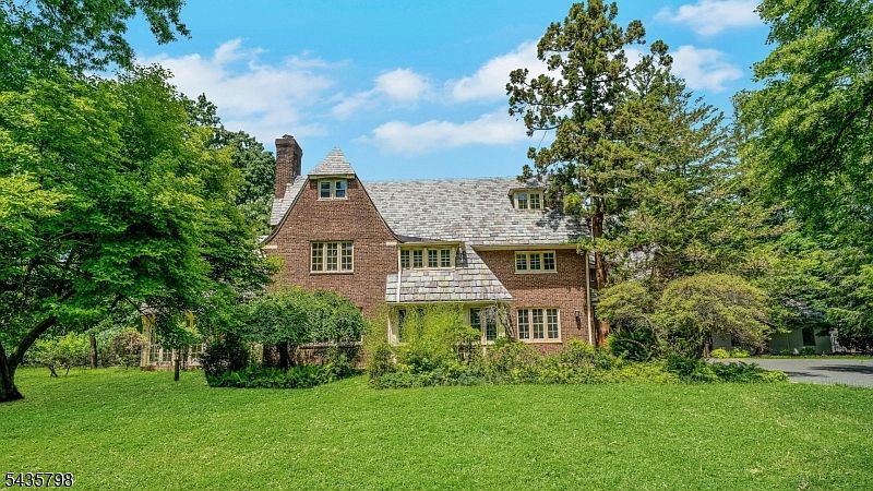1st image of 475 Berkeley Ave