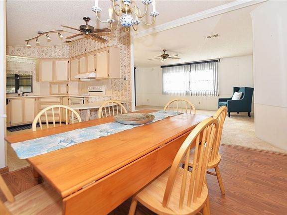 4th image of 919 Dogwood Dr