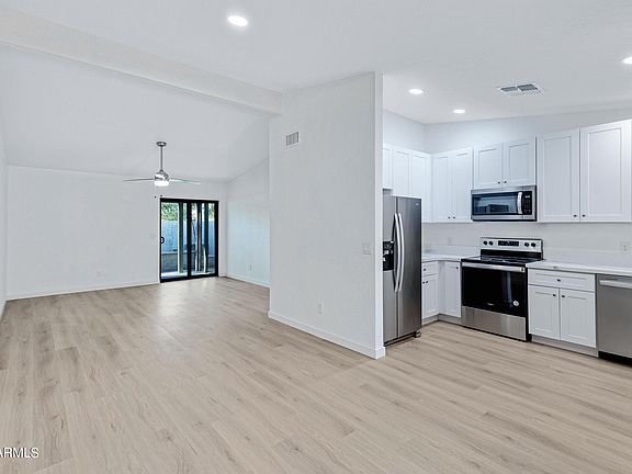 3rd image of 1500 N SUNVIEW Parkway #16