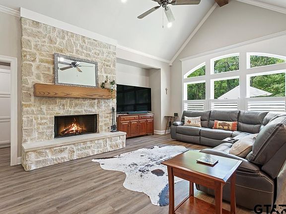 5th image of 225 County Road 3608