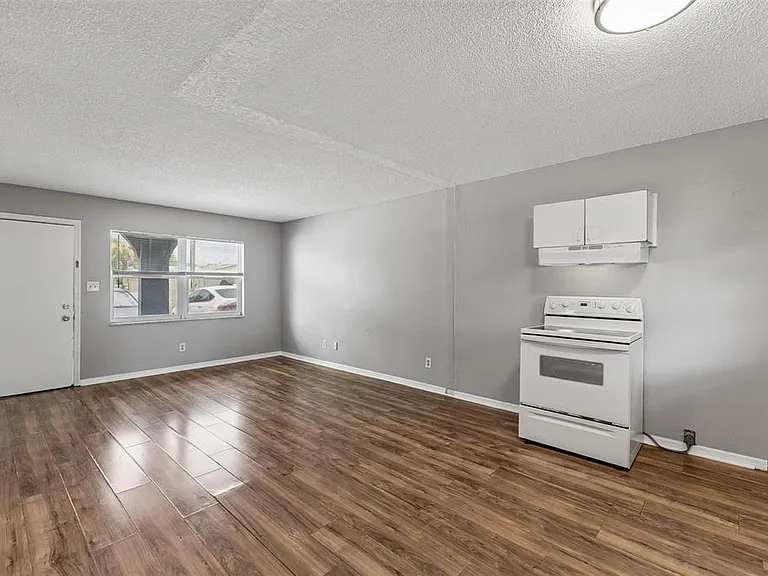 601 State Ave #2 — Photo 5