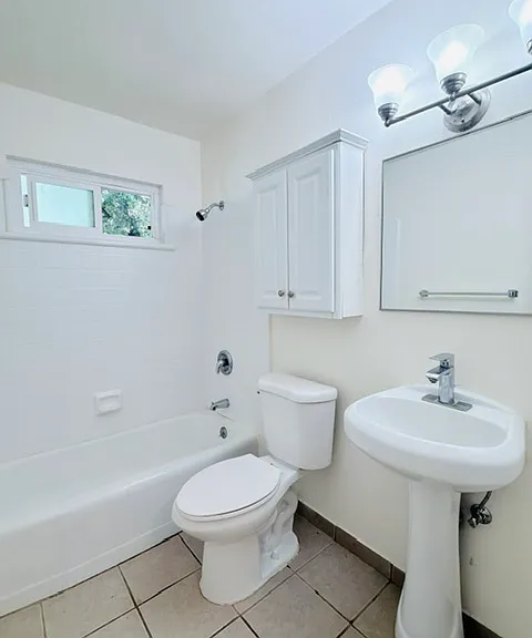 125 S L St #6 — Photo 6