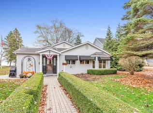 6187 Lakeshore Rd, Lexington, MI 48450