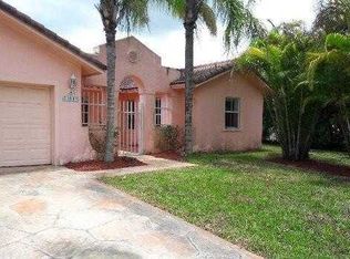 14942 SW 173rd Ter, Miami, FL 33187