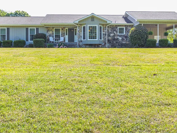 1805 Greeson Dr, Rocky Face, GA 30740