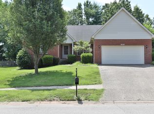 3227 Wynbrooke Cir, Louisville, KY 40241