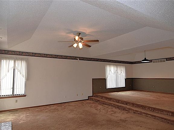 2nd image of 9734 Reeder St