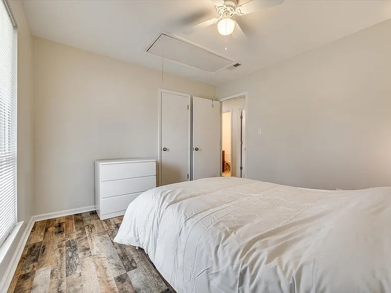 10932 Copperfield Dr — Photo 17