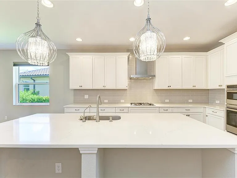 4745 Antrim Dr — Photo 30