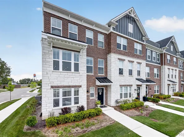 43160 Atwood Ave #10, Novi, MI 48375