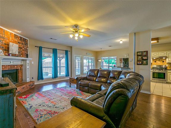 5th image of 2823 Cobblestone Dr