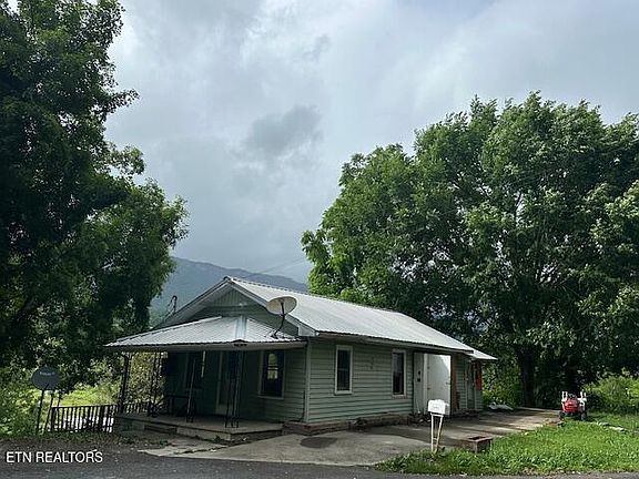 5th image of 1377 Dr Thomas Walker Rd