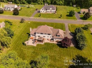 11 Meadow Wood Dr, Suffield, CT 06078