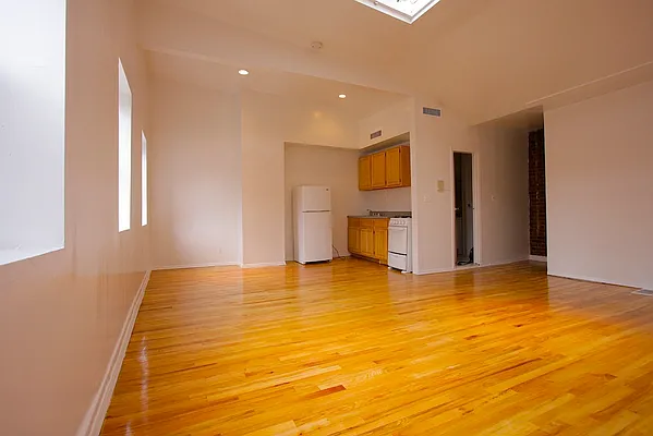 Rented by Citi-Village | media 51