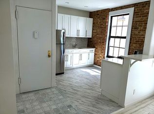 1875 Troutman St #2E, Ridgewood, NY 11385