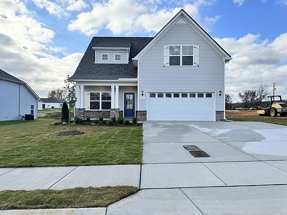 5th image of 119 Millet St #183
