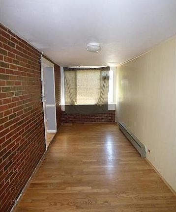 4th image of 8737 Maryknoll Ave