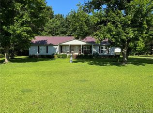 996 Lemont Dr, Raeford, NC 28376