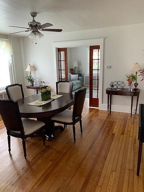 1st image of 227 W Caracas Ave