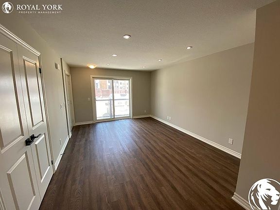 4th image of 235 Chapel Hill Dr #23