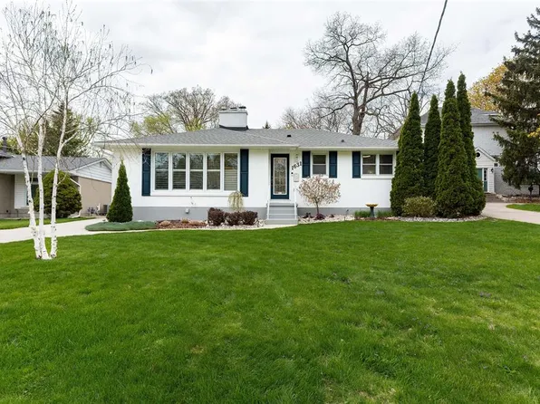 1631 Mills St, Sarnia, ON N7S 3P3