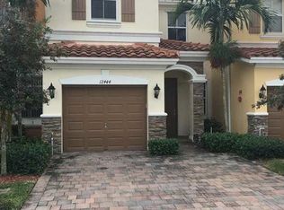 4931 N Harbor Isles Dr, Fort Lauderdale, FL 33312