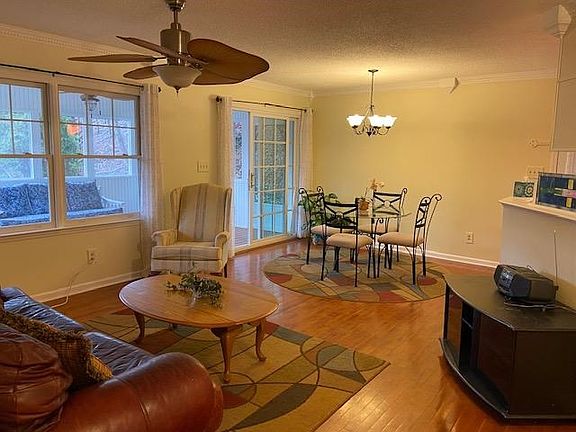 2nd image of 251 Chatmoss Court Ext