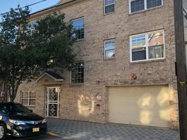 6709 Jackson St APT 2, Guttenberg, NJ 07093