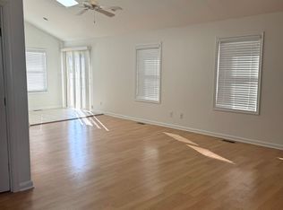 259 Harlem Rd, Pasadena, MD 21122