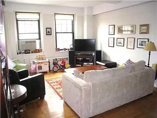 Rented by Fenwick Keats Real Estate | media 11