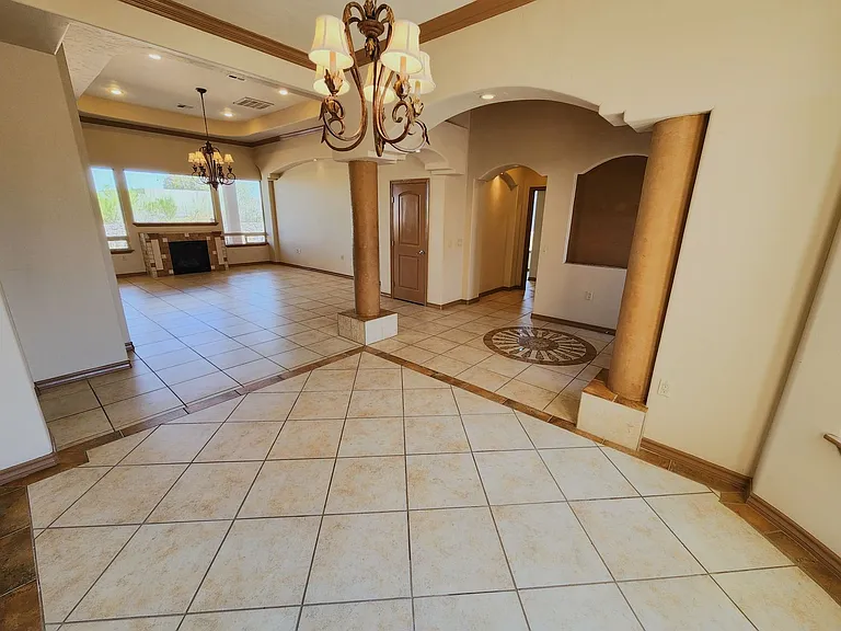 4189 Capistrano Ave — Photo 17