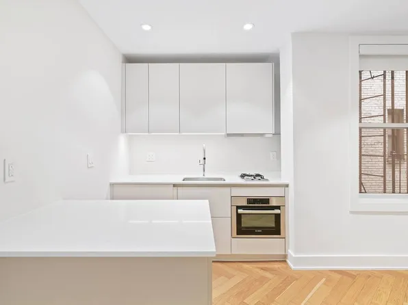225 West 23rd Street image 1 of 10