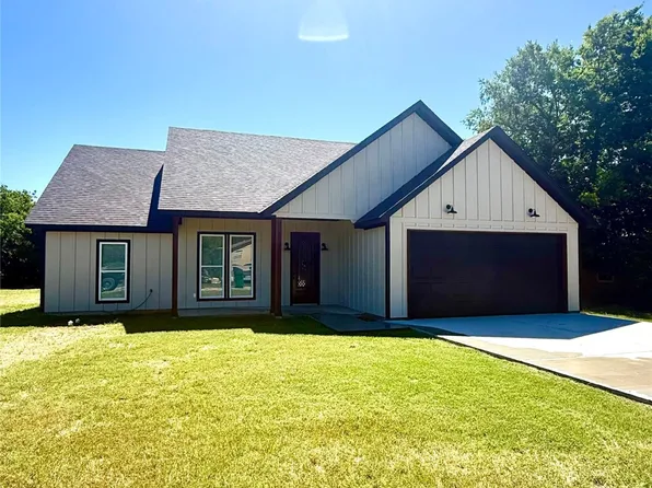 1308 Simmons St, Eastland, TX 76448