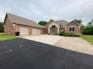3605 N Farm Road 127, Springfield, MO 65803