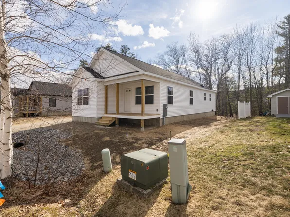 17 Streamside Drive, Auburn, ME 04210