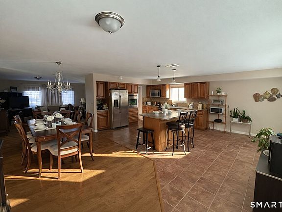 2nd image of 13 Hill Farm Road